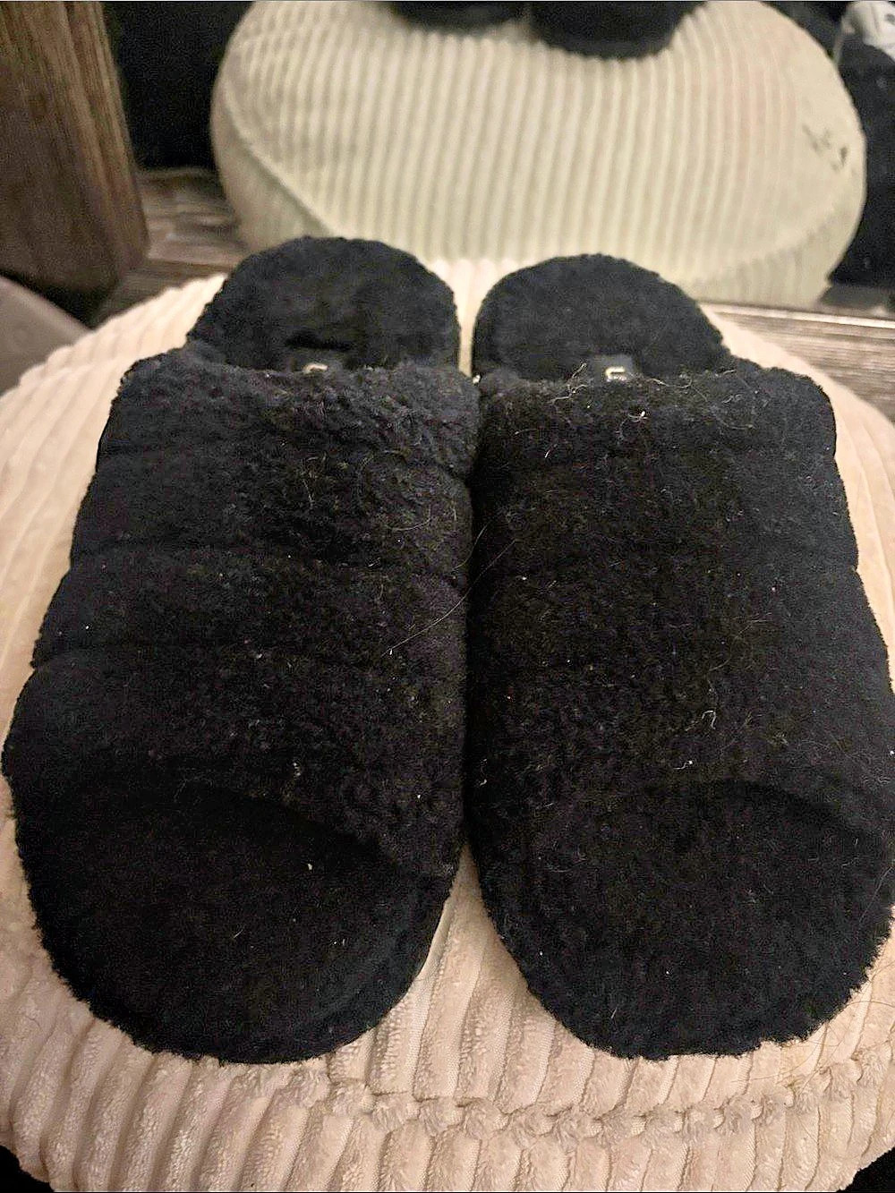 UGG Scuffita Slipper Black Slippers